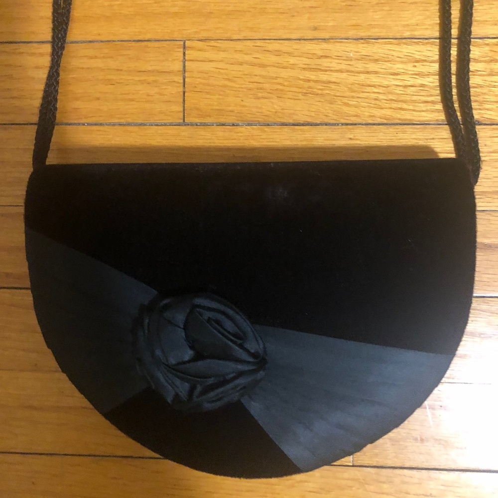 Eaton velvet purse